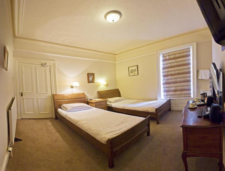 Somerton House B & B