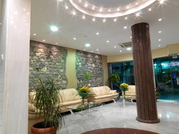 Alex Hotel
