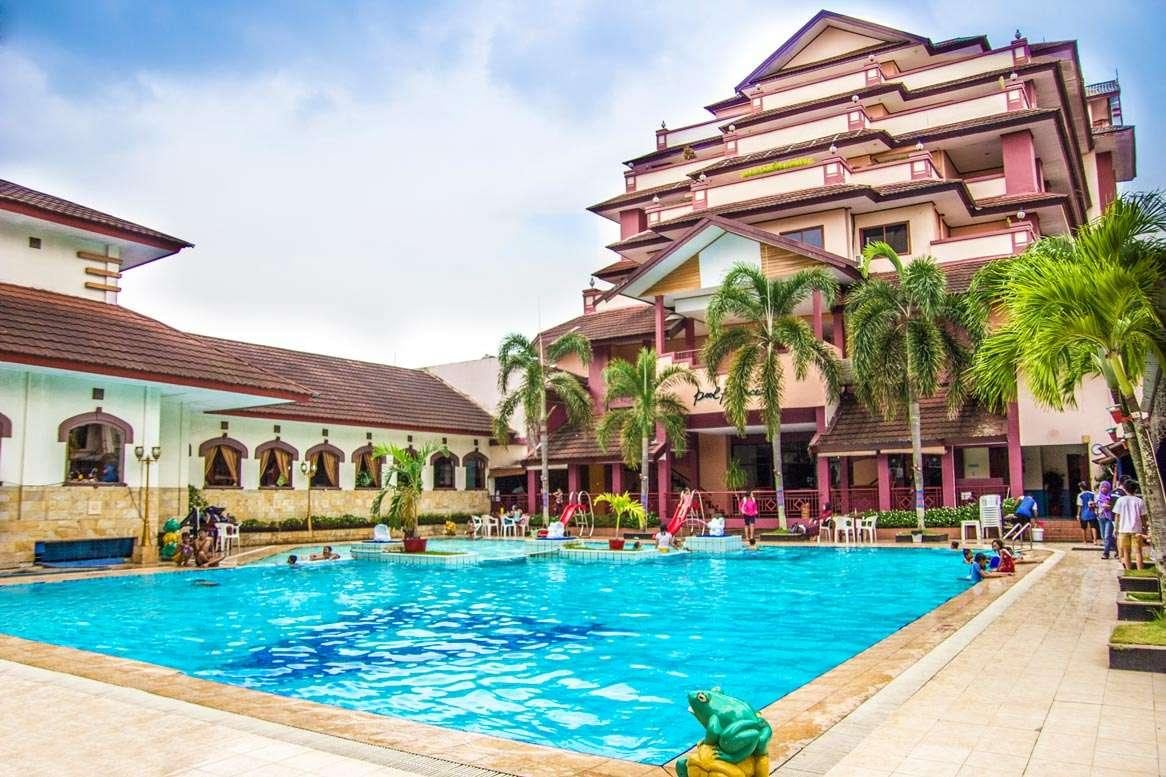 Abadi Hotel & Convention Center