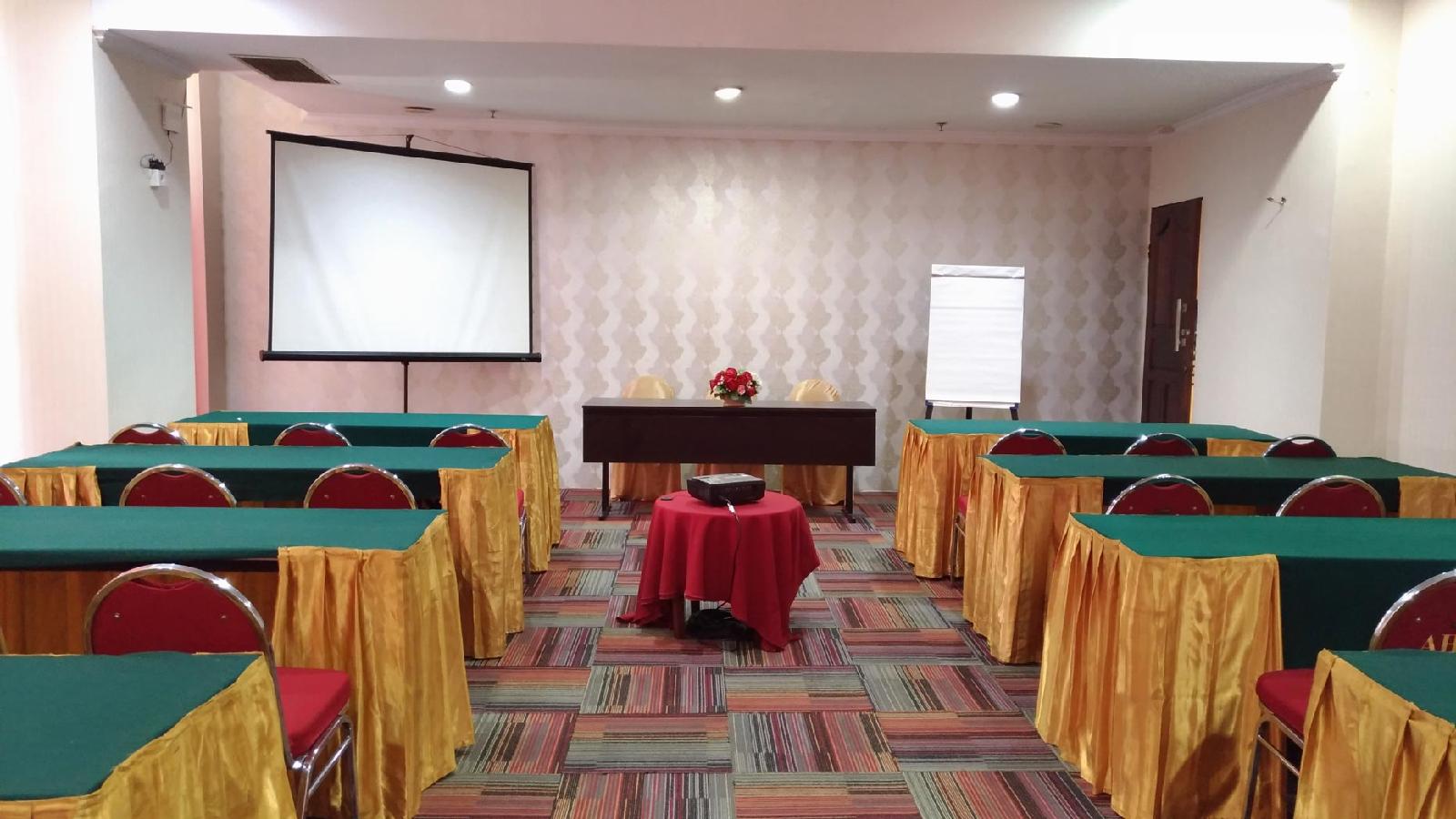 Abadi Hotel & Convention Center