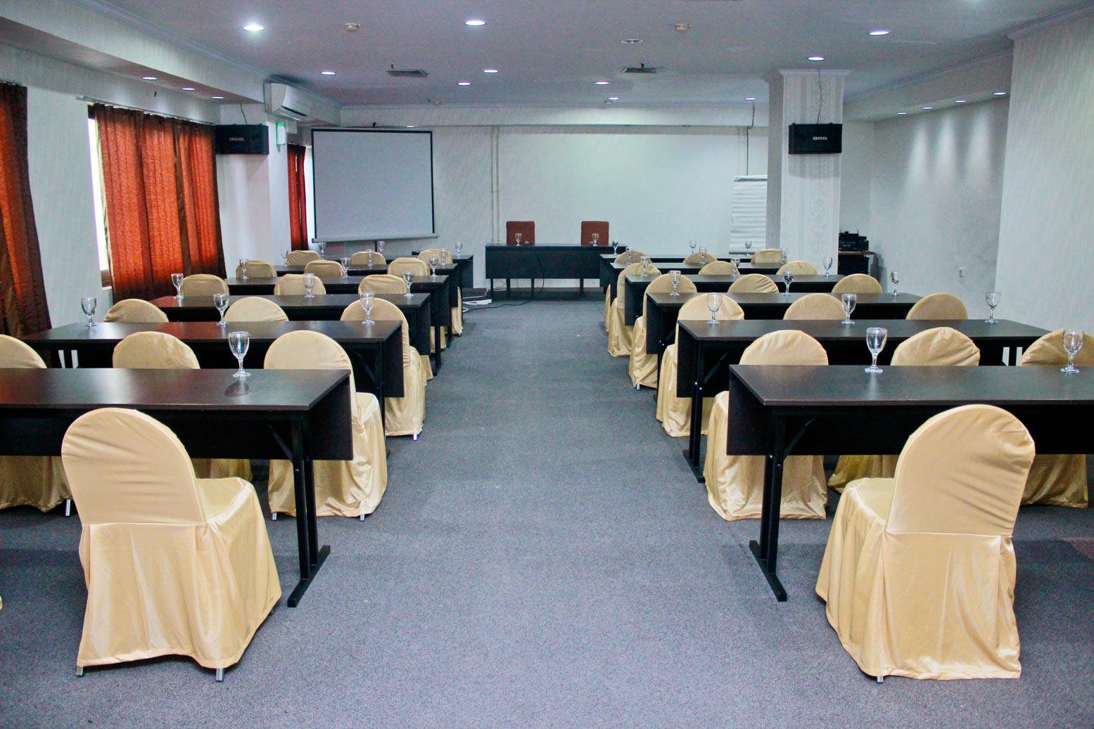 Abadi Hotel & Convention Center