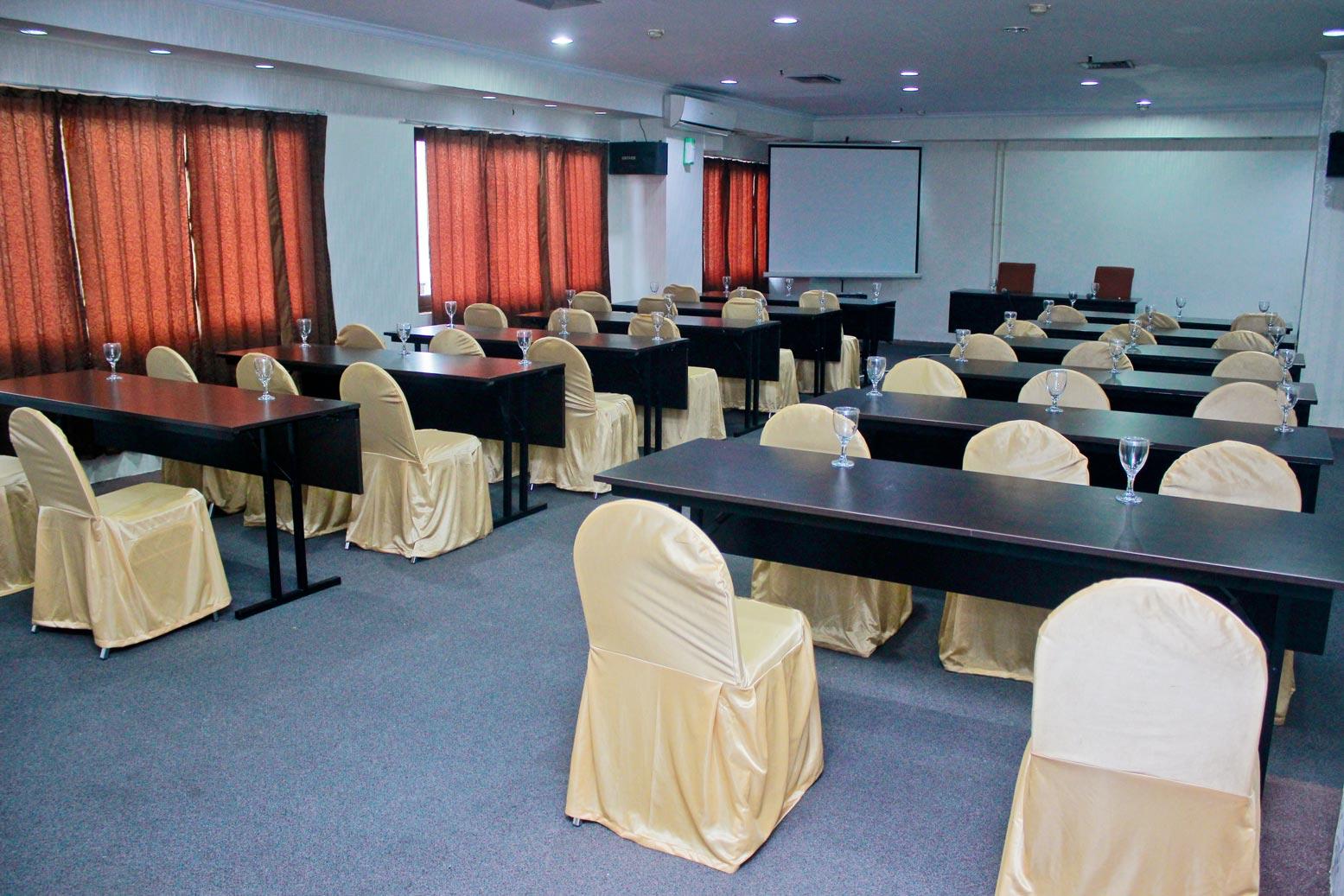 Abadi Hotel & Convention Center