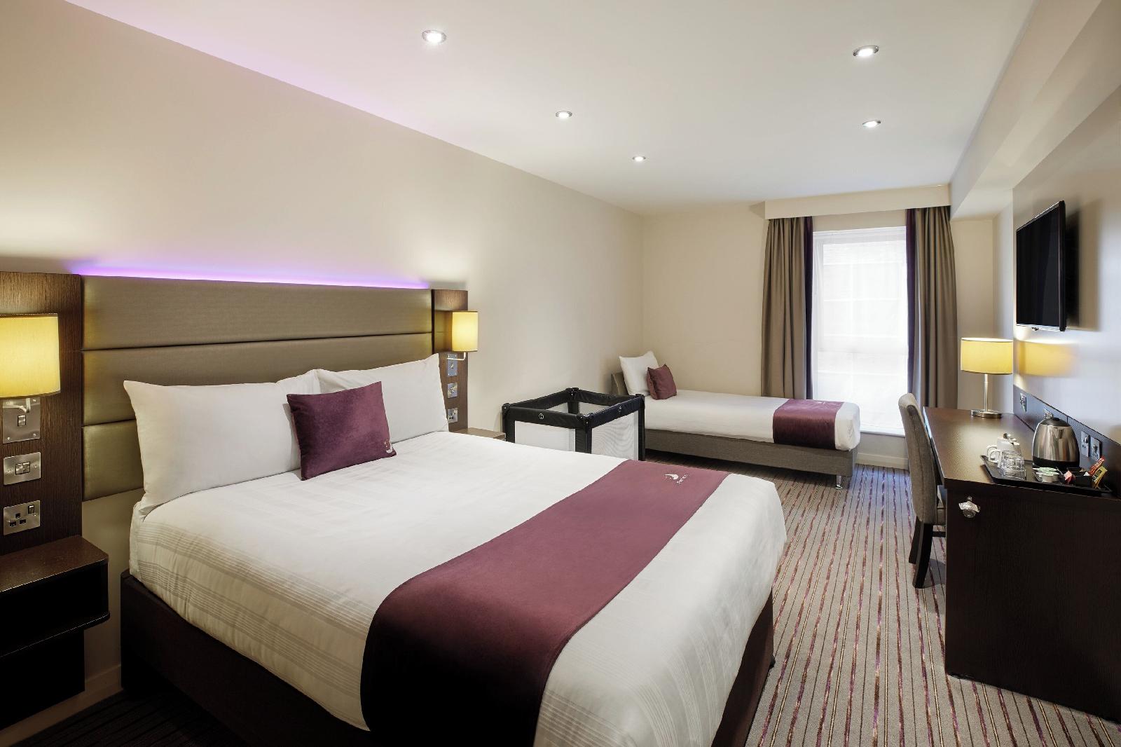 Bedford South A421 Hotel