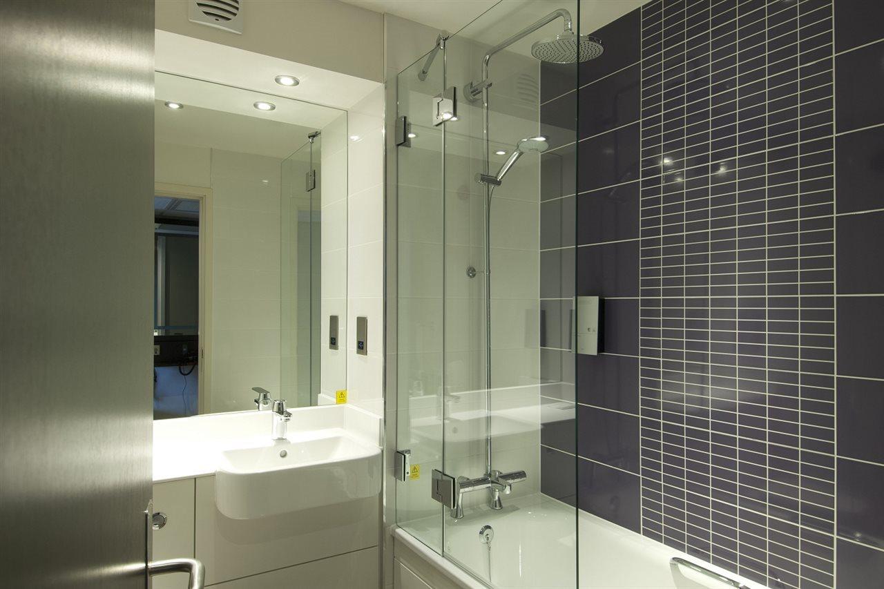 Bedford South A421 Hotel
