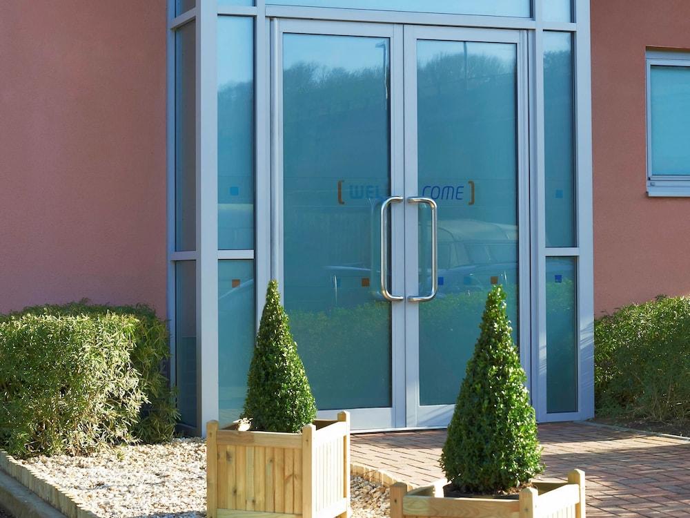 ibis budget Newport