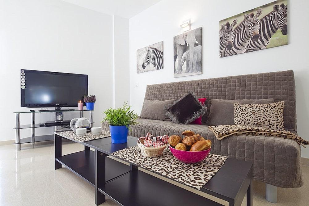Charmsuites Nou Rambla