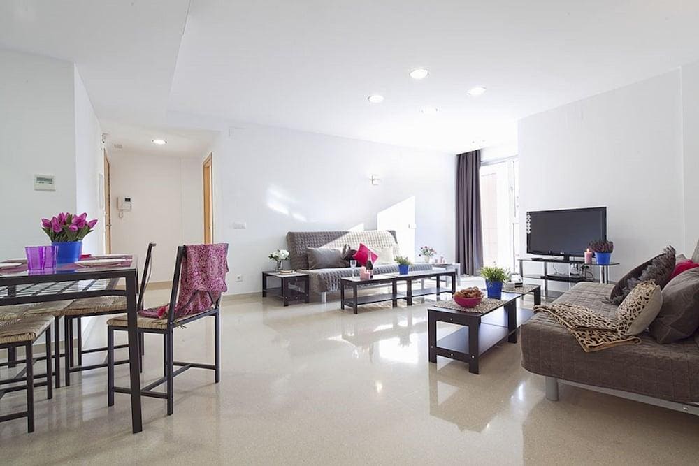 Charmsuites Nou Rambla