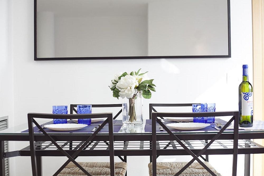 Charmsuites Nou Rambla