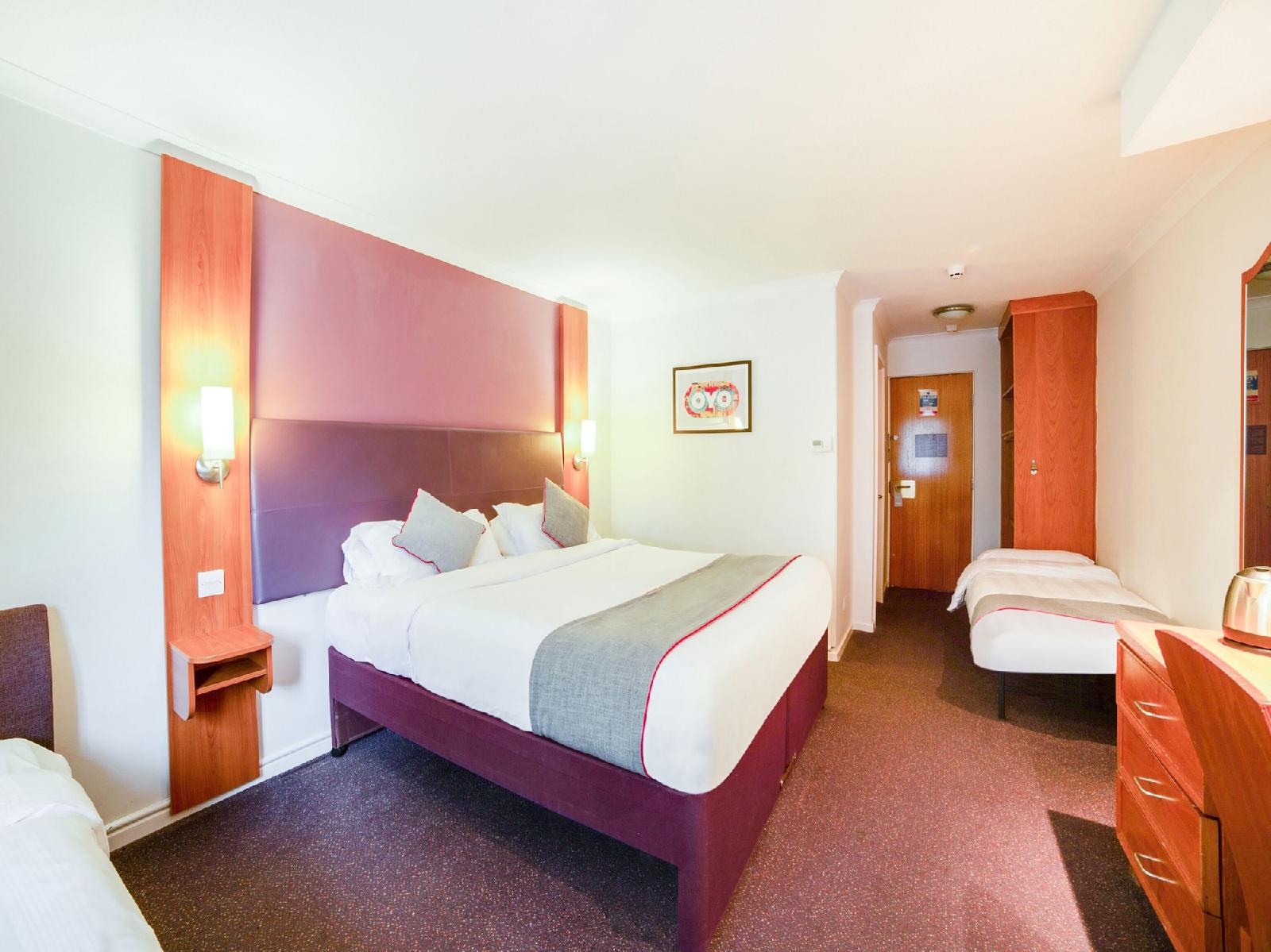 Premier Inn St. Helens A580 East Lancs