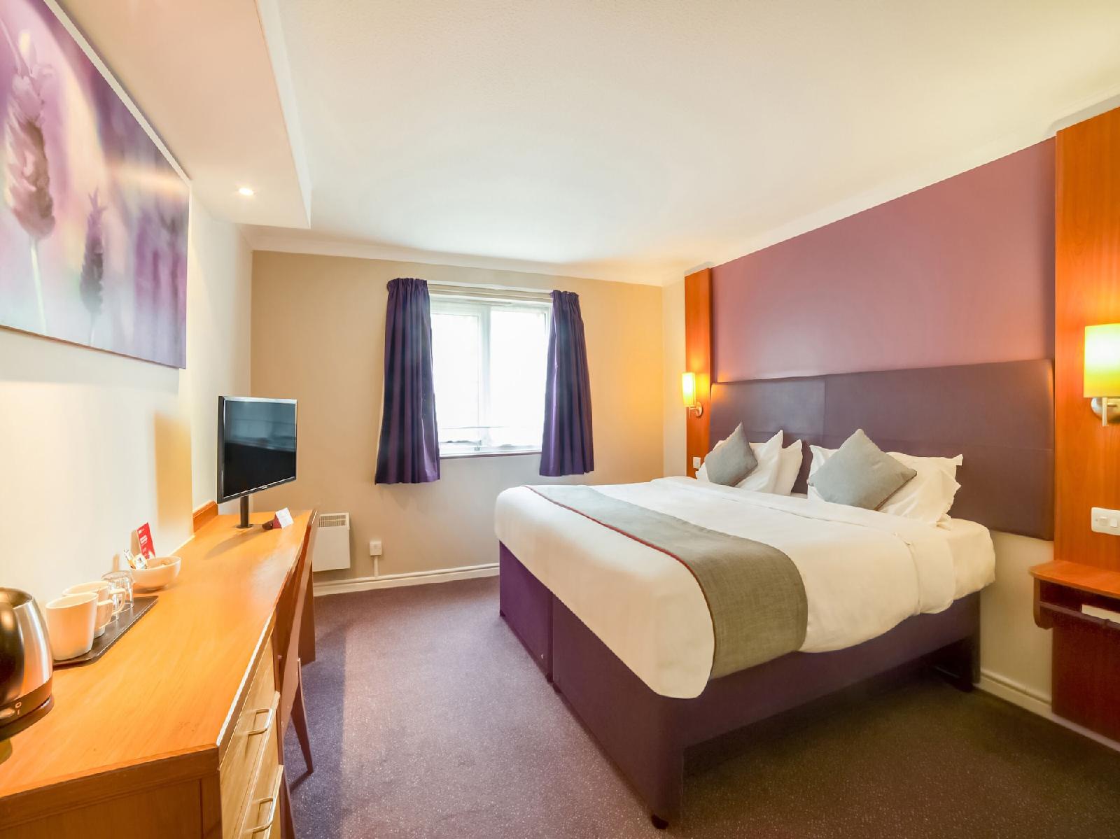 Premier Inn St. Helens A580 East Lancs