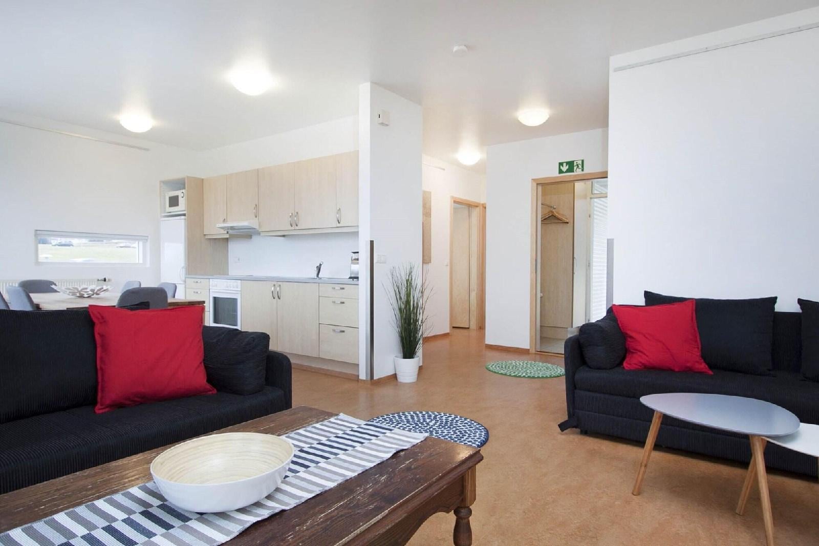 Golden Circle Apartments