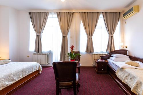 Vila Royal Crown
