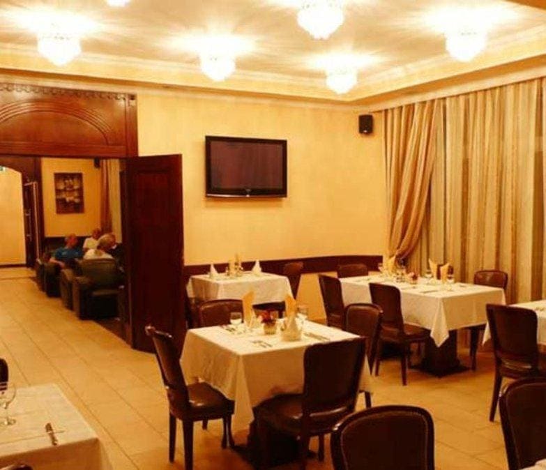 Vila Royal Crown