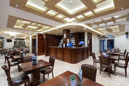 Vila Royal Crown