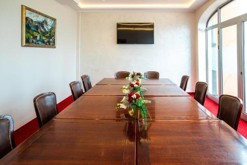 Vila Royal Crown