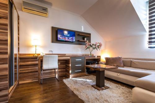 Vila Royal Crown