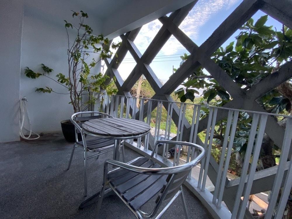 Orange Moon Inn