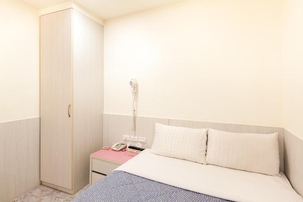 Ruei Gung Business Hotel