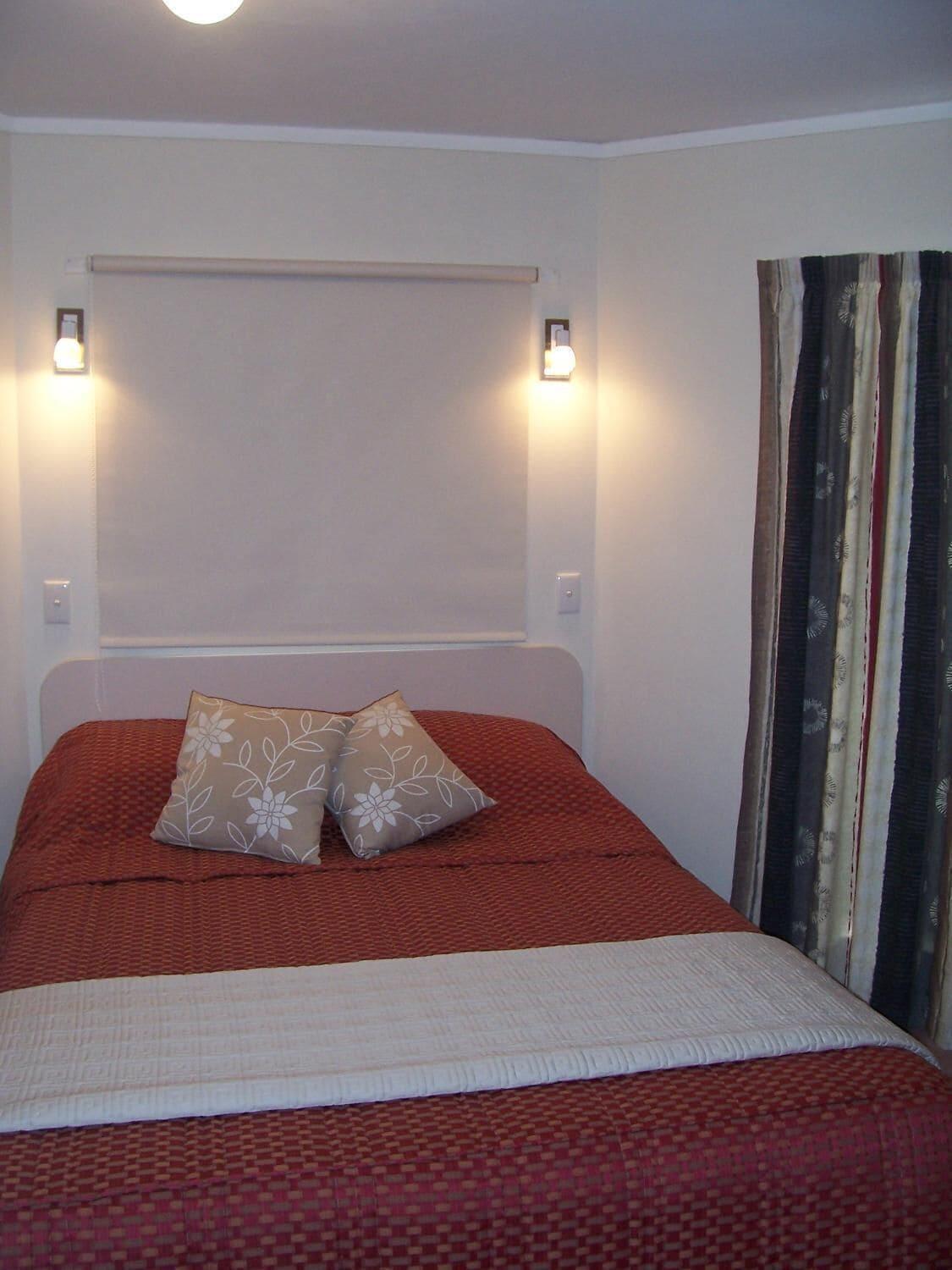 Snells Beach Motel