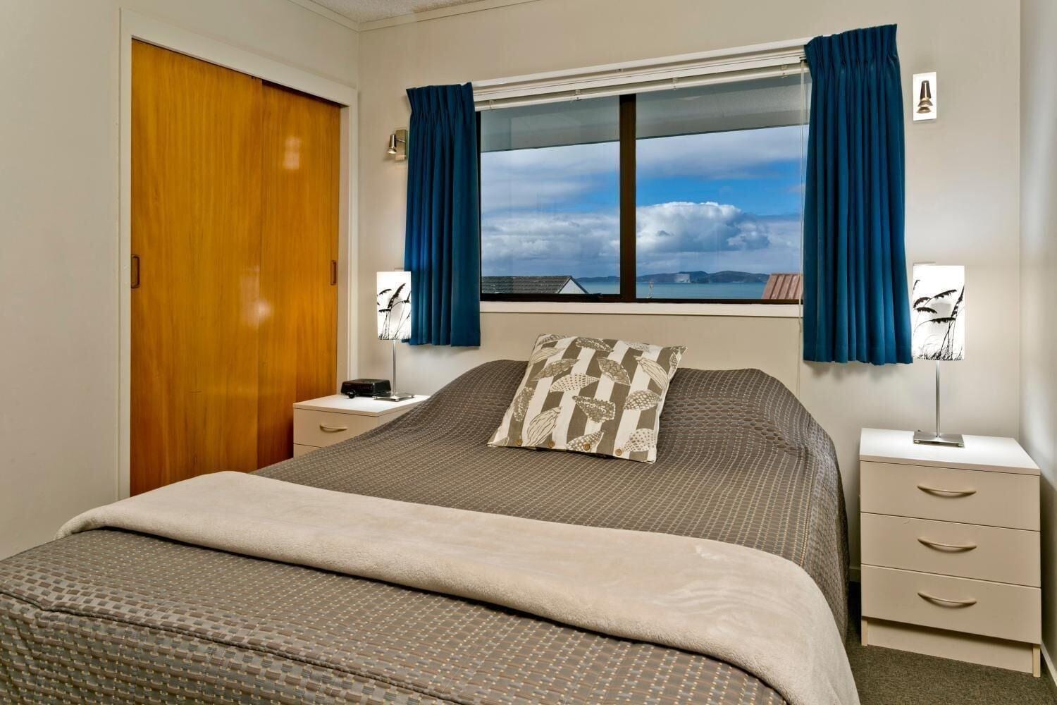 Snells Beach Motel