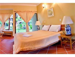 Anjungan Beach Resort And Spa