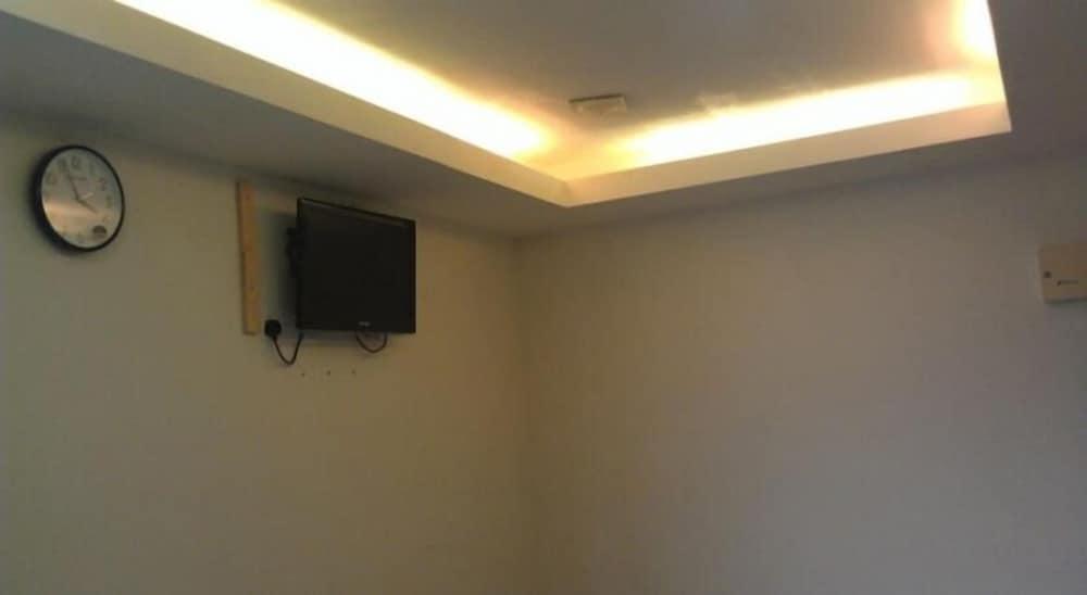 Serdang Business Hotel