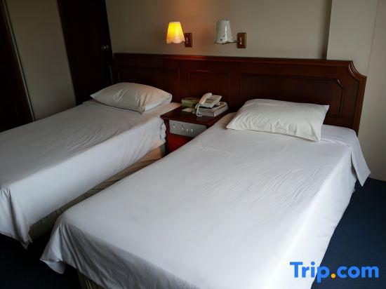 Pacific Orient Hotel