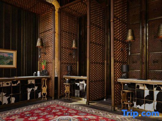 Pacific Orient Hotel
