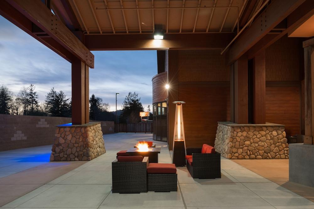 Holiday Inn Express Klamath - Redwood Ntl Pk Area