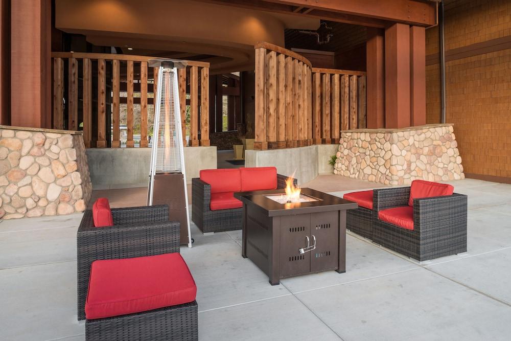 Holiday Inn Express Klamath - Redwood Ntl Pk Area