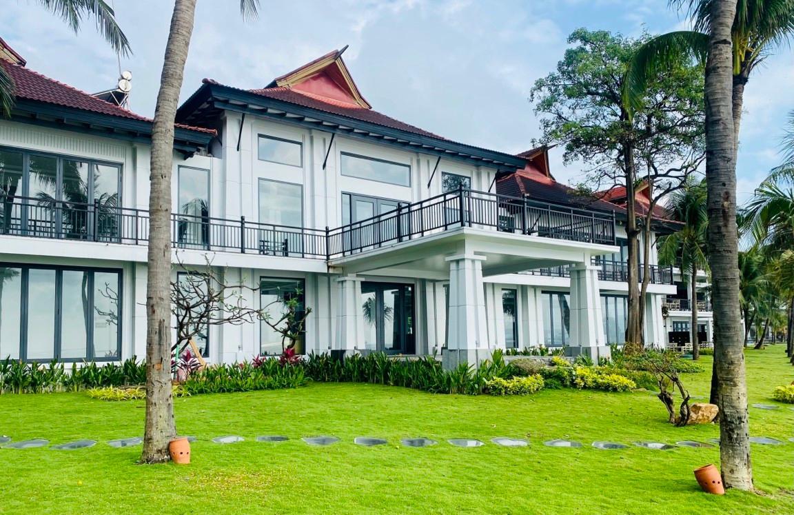 Royal Hotel & Healthcare Resort