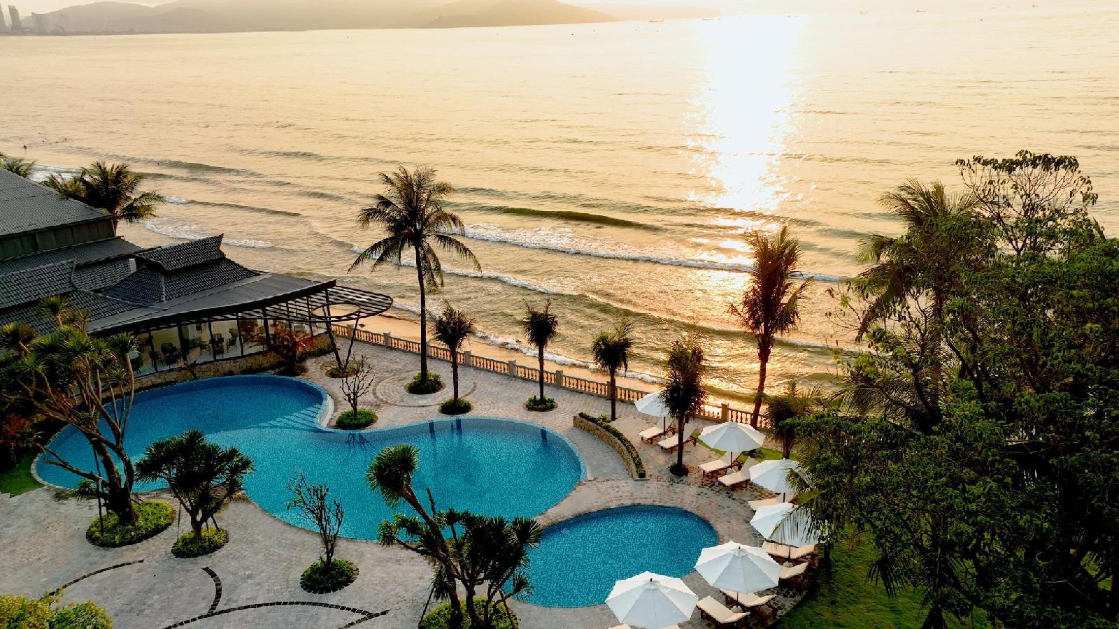 Royal Hotel & Healthcare Resort