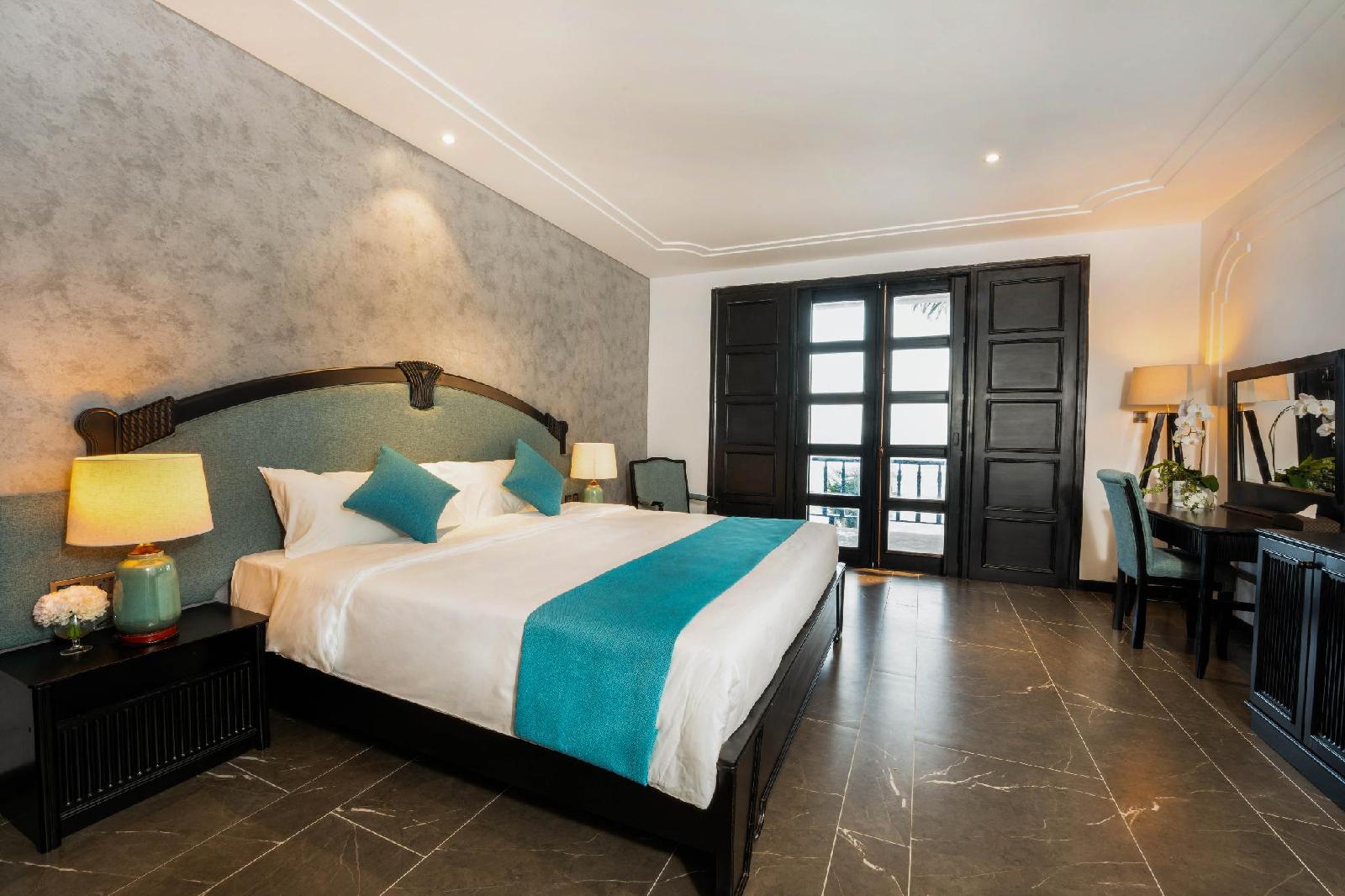 Royal Hotel & Healthcare Resort