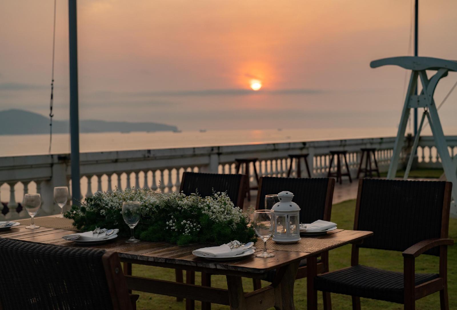 Royal Hotel & Healthcare Resort