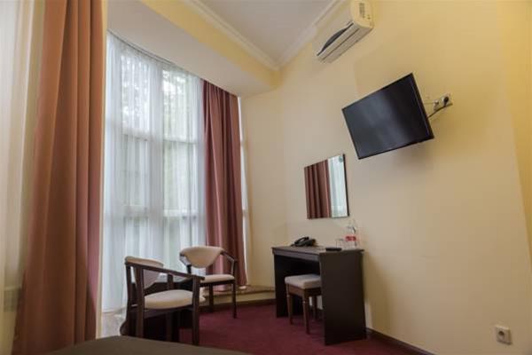 Le Bristol Hotel