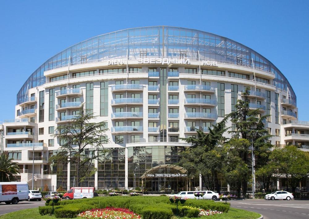 Zvyozdny Hotel