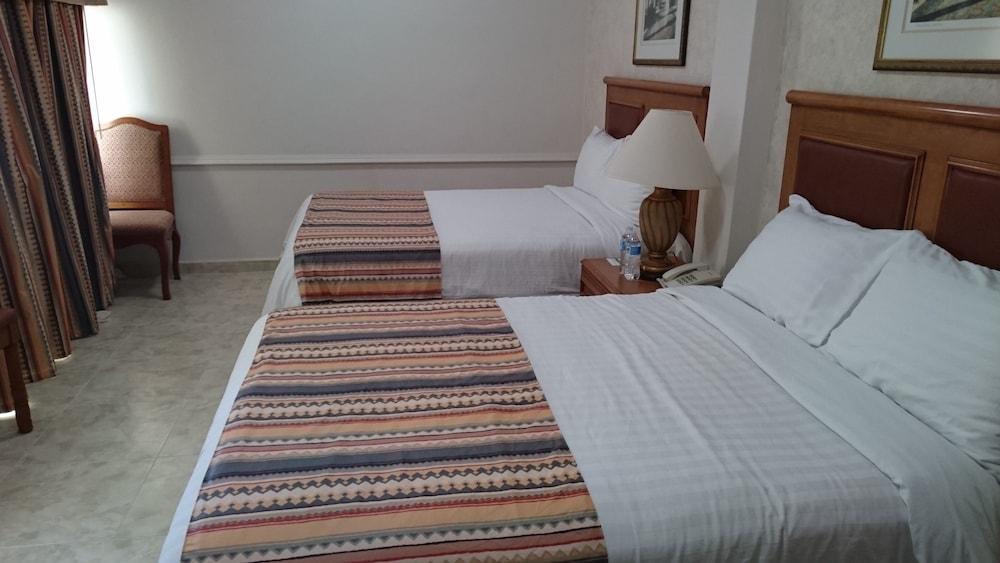 Hotel Savoy Express Torreon