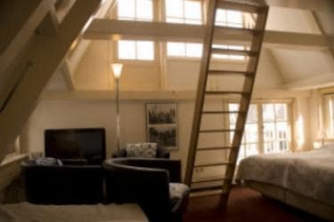 't Hotel