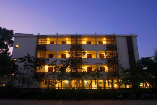Khaolak Golden Place