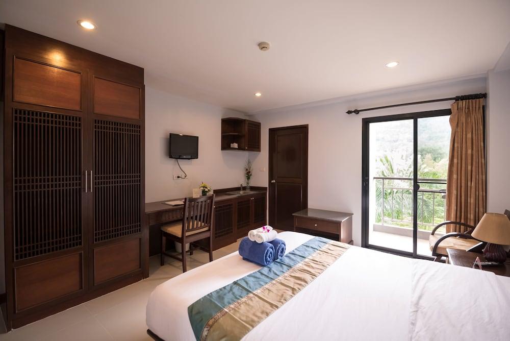Khaolak Golden Place