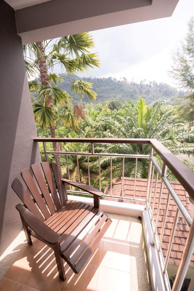 Khaolak Golden Place