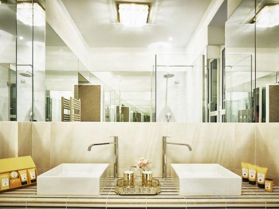 LE REVE DE NAIM Roma