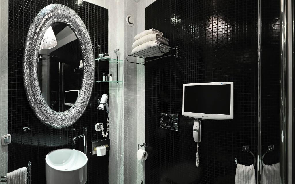 LE REVE DE NAIM Roma