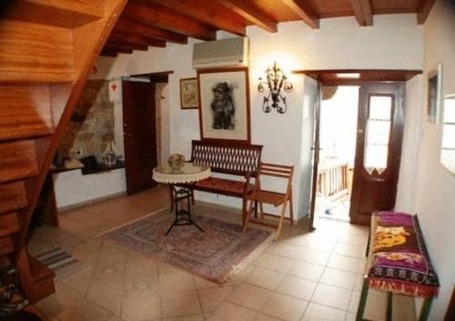 Goulas Traditional Guesthouse