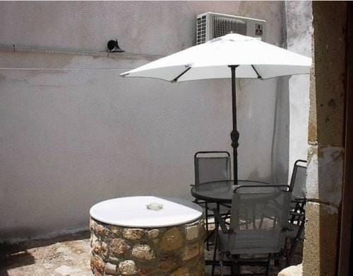 Goulas Traditional Guesthouse