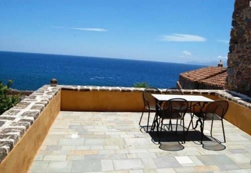 Goulas Traditional Guesthouse