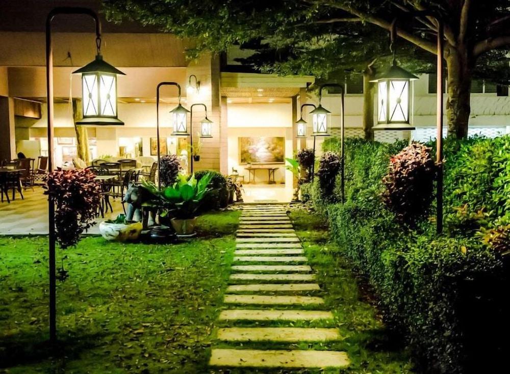 Juldis Khao Yai J2 Hotel