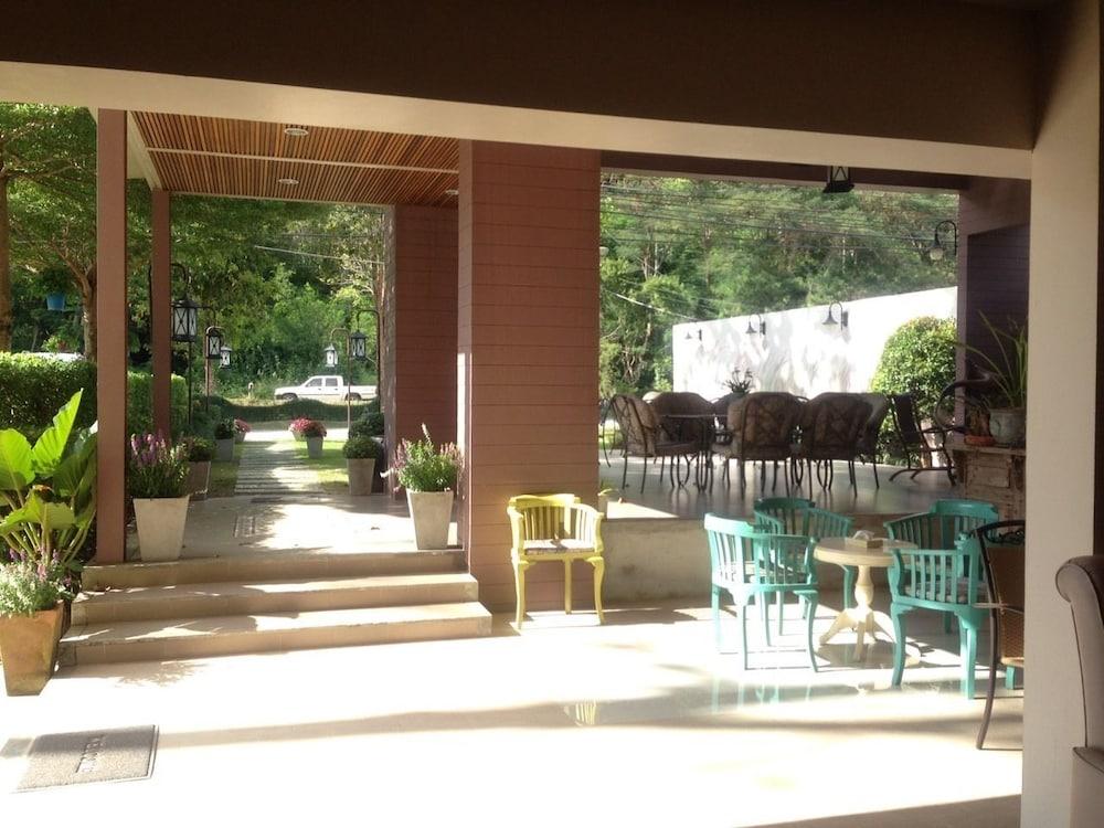 Juldis Khao Yai J2 Hotel
