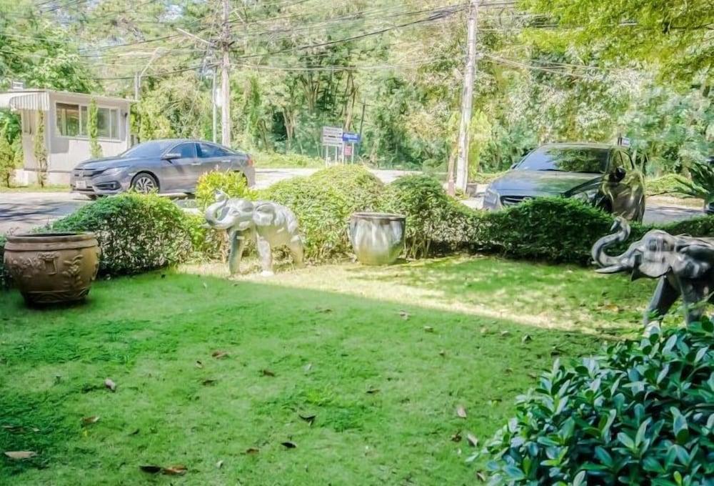 Juldis Khao Yai J2 Hotel