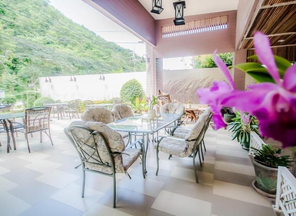 Juldis Khao Yai J2 Hotel